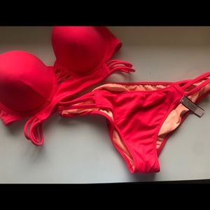 BOTTOM Victoria’s Secret bikini NEW